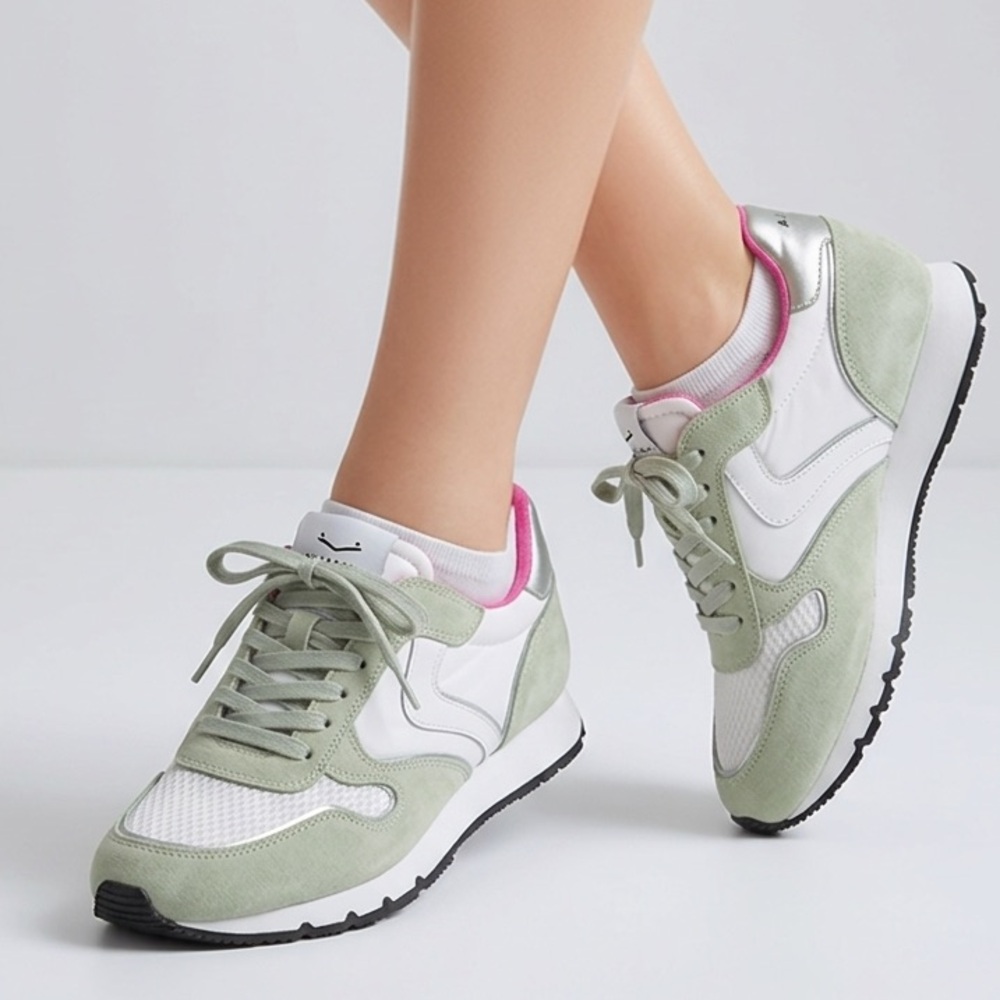 Voile Blanche Womenโs Mint & Pink Suede City Runner Comfort Sneakers - Picture 2 of 9